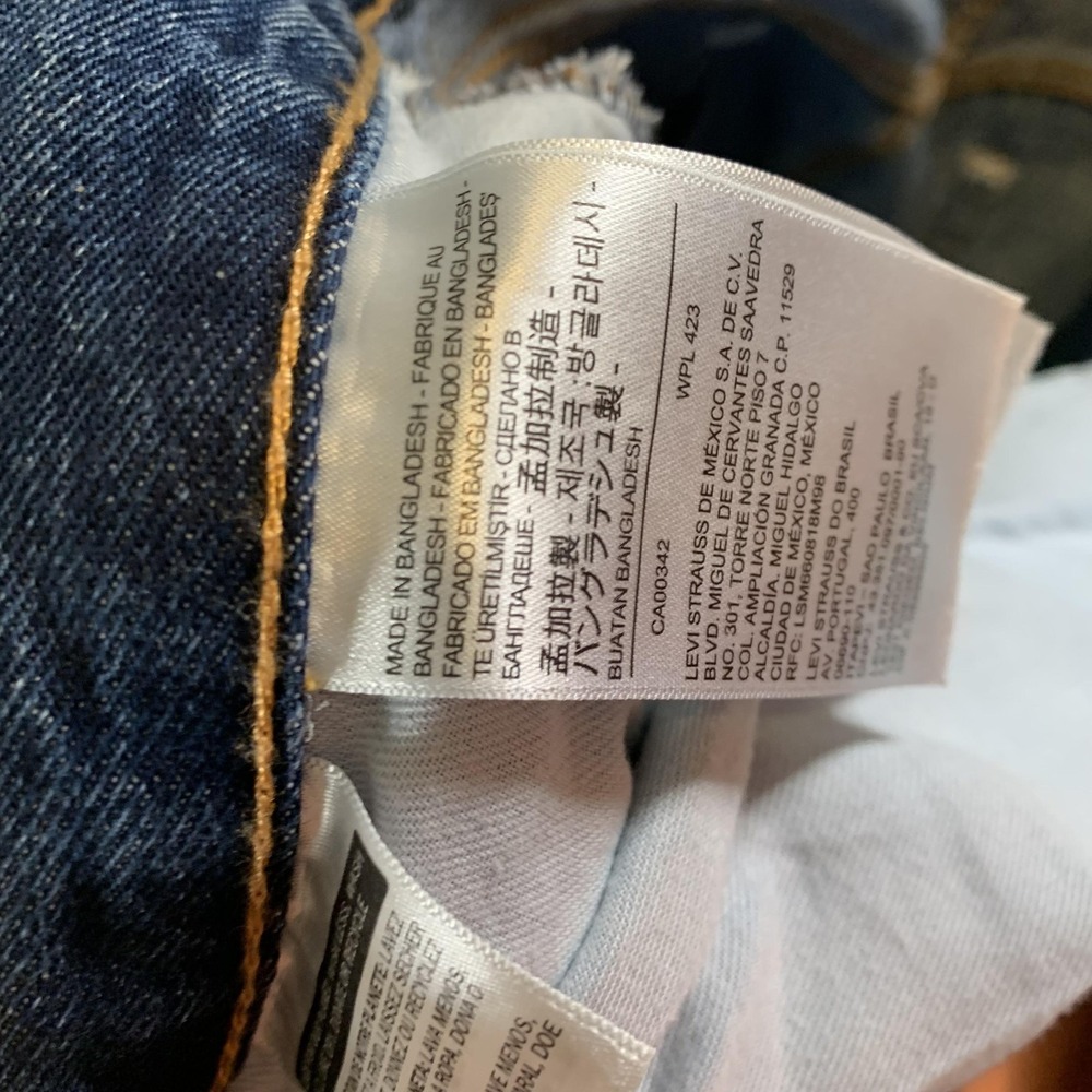 Levis 550 Jeans Mens 38x32 Blue Denim Relaxed Fit Tapered Leg 100% Cotton Pants - Picture 7 of 13